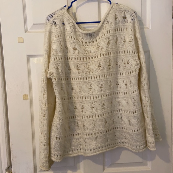 Cozy cream knit sweater - Picture 2 of 2